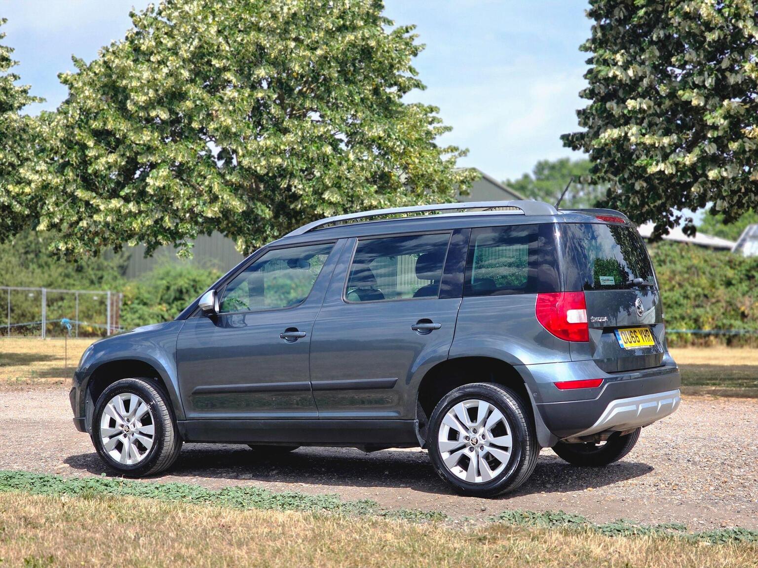 2016 Skoda Yeti image 13