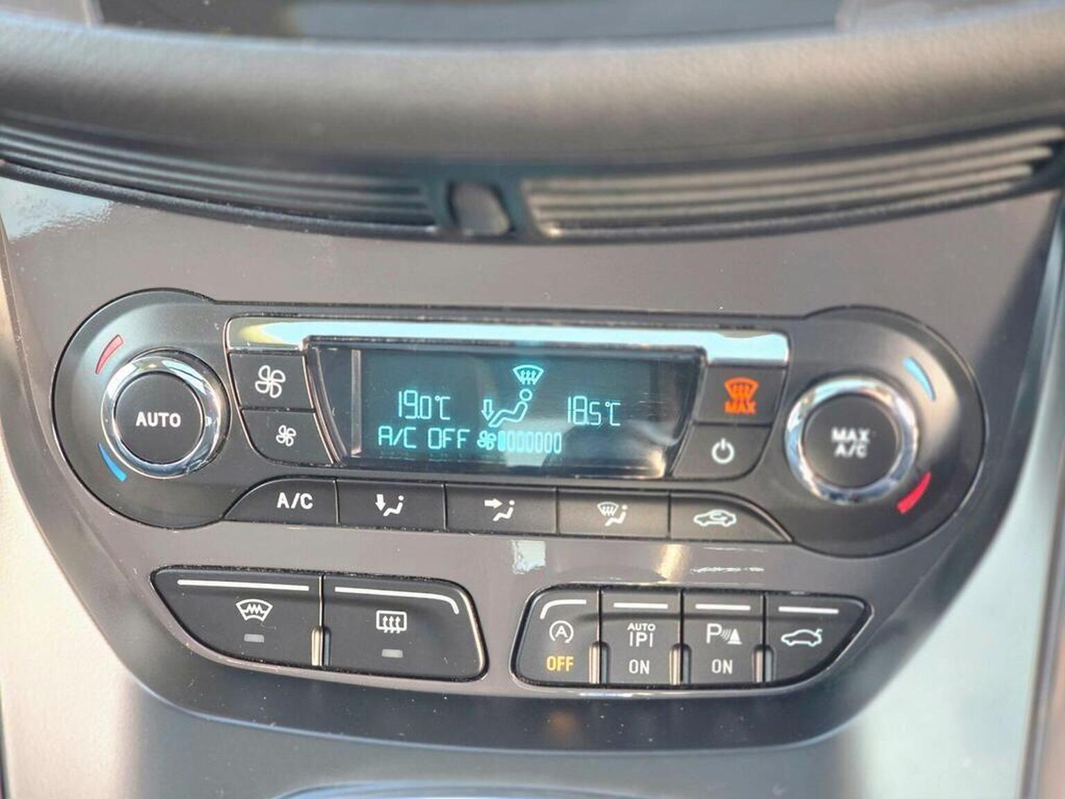 2014 Ford Kuga image 43