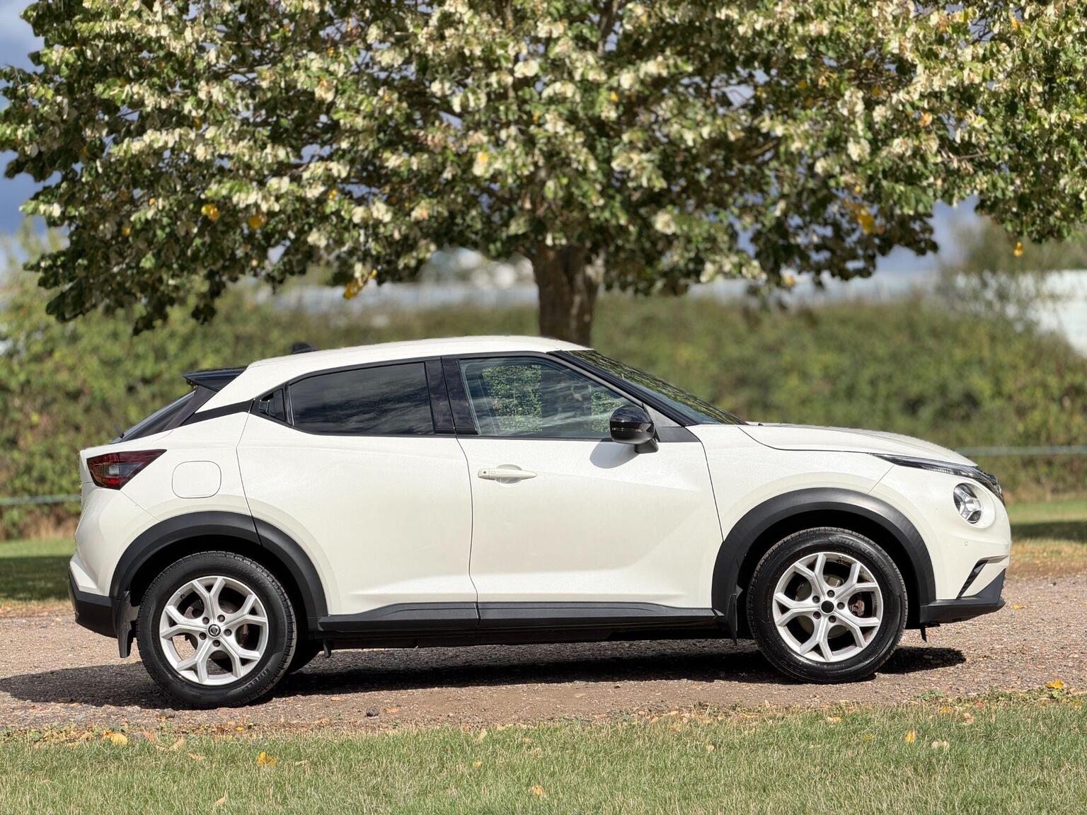 2020 Nissan Juke image 3