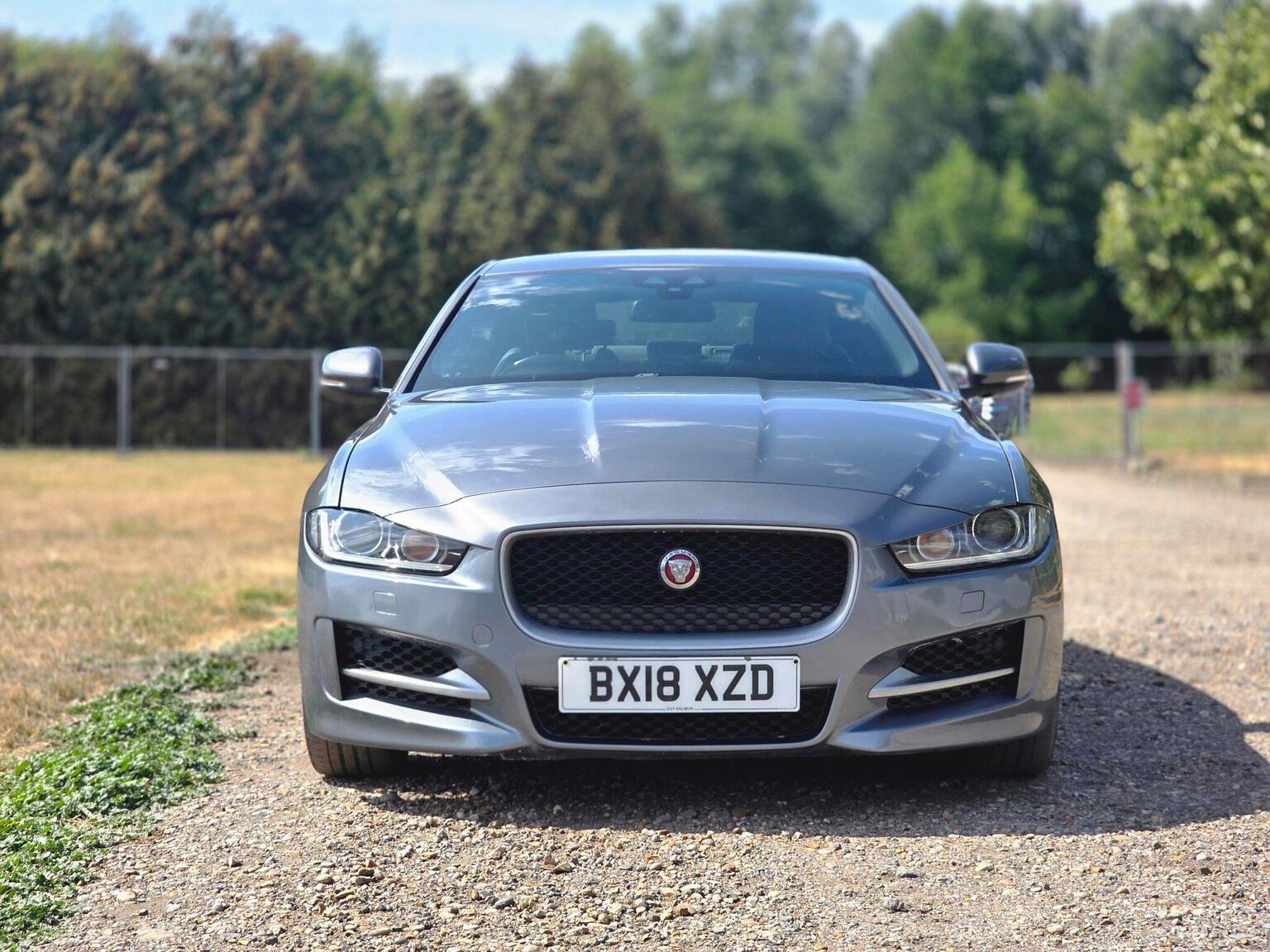 2018 Jaguar XE image 20