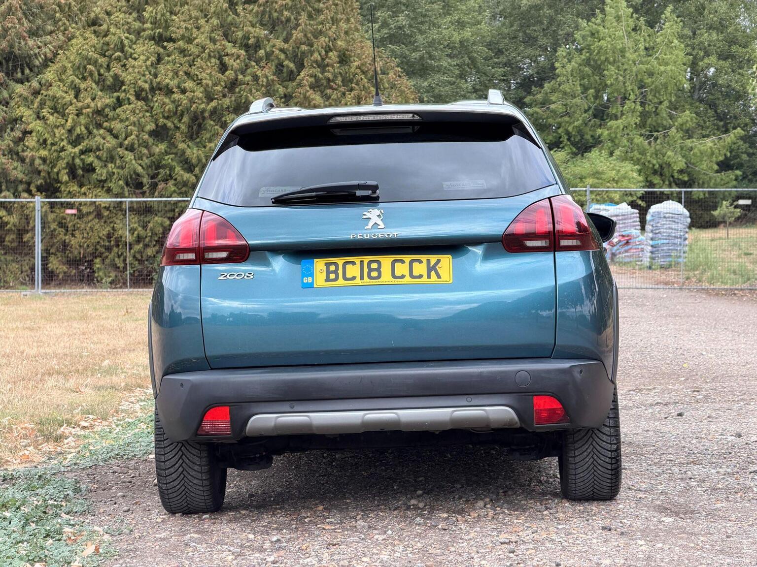 2018 Peugeot 2008 image 10
