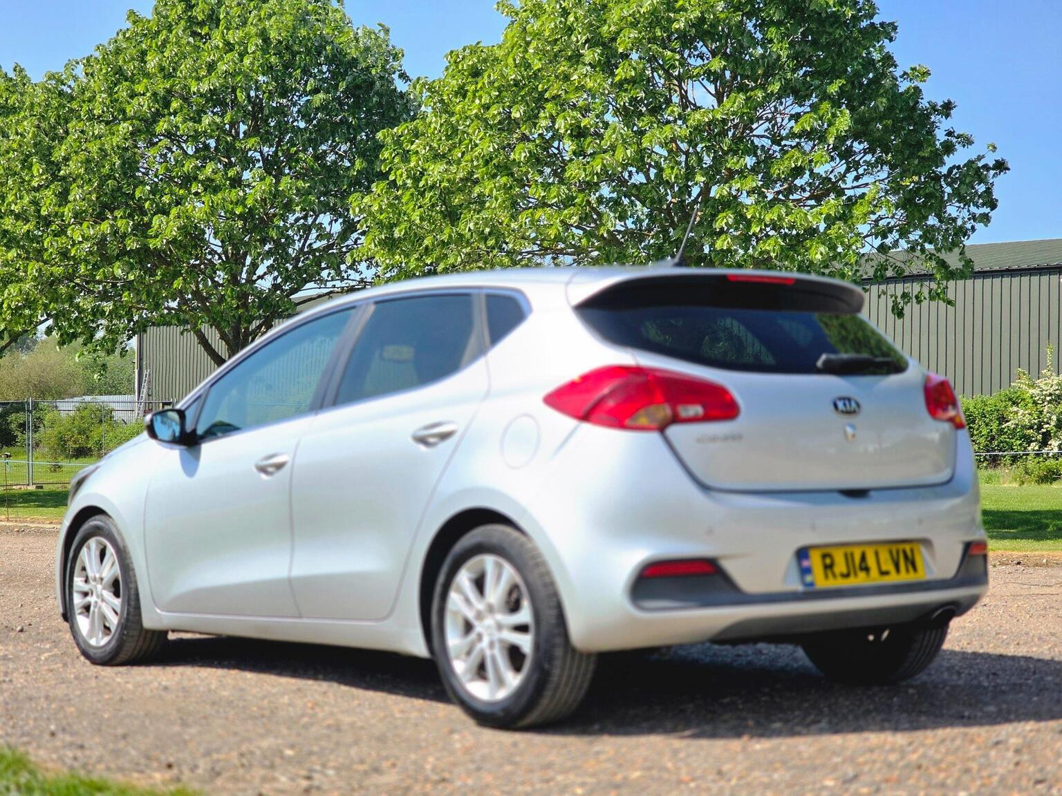 2014 Kia Ceed image 11