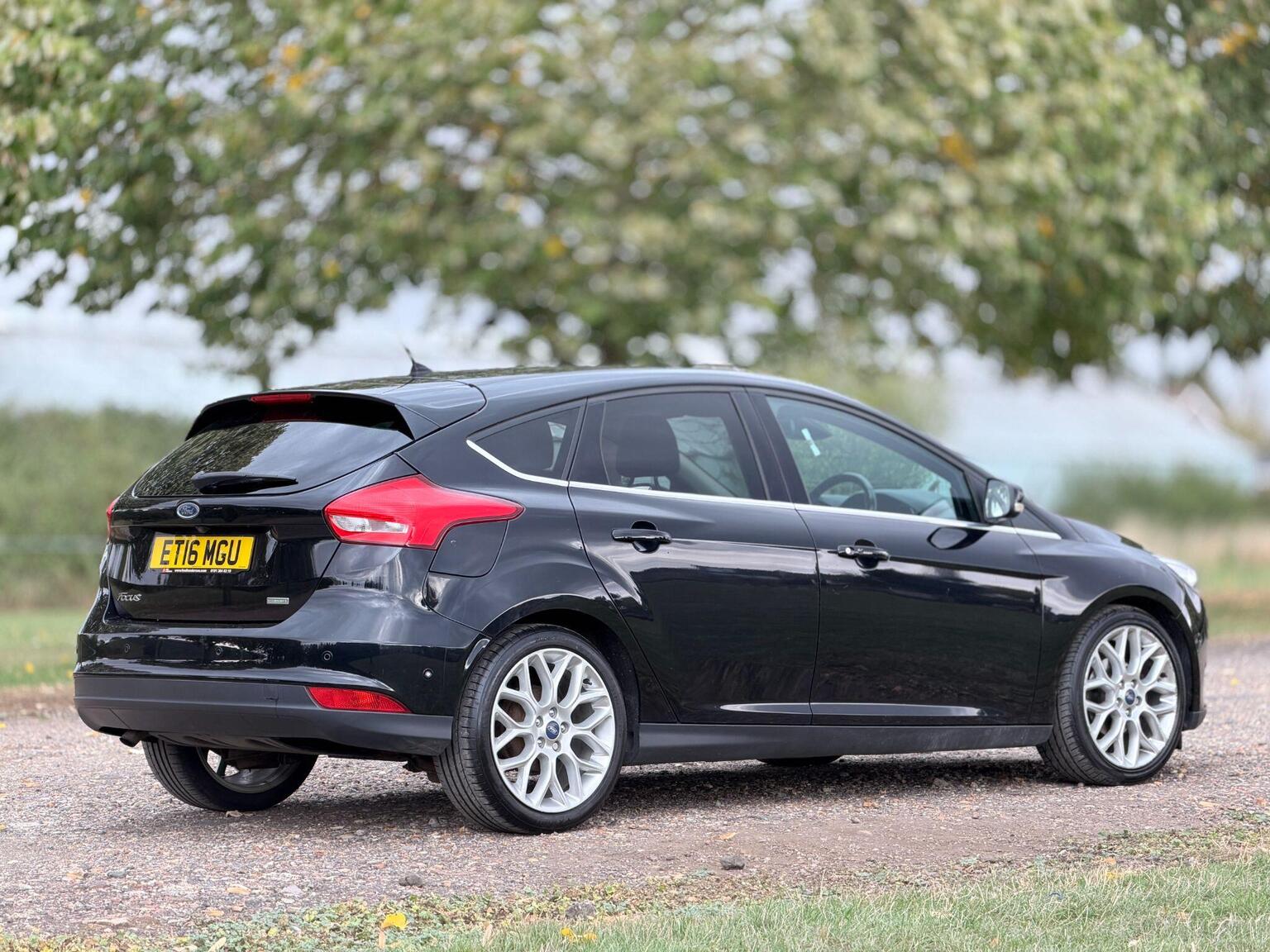 2016 Ford Focus image 6