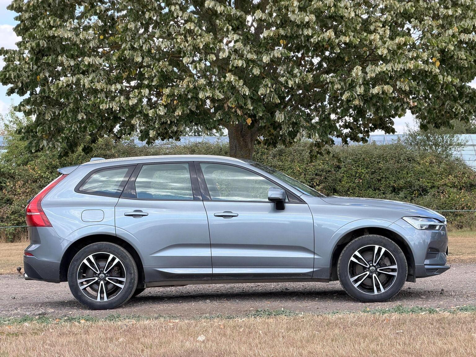 2018 Volvo XC60 image 3