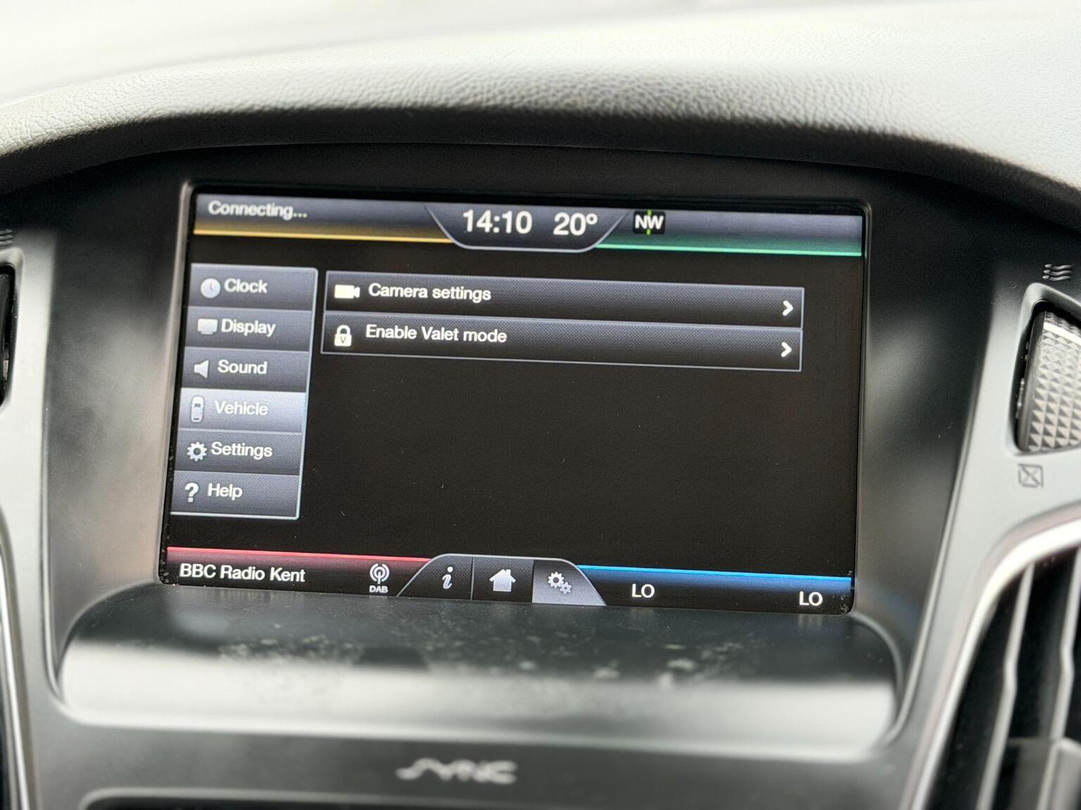 2016 Ford Focus image 45