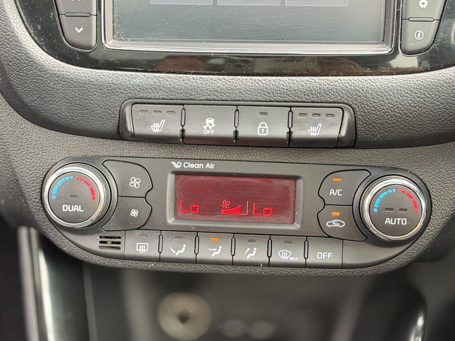 2015 Kia Ceed image 49