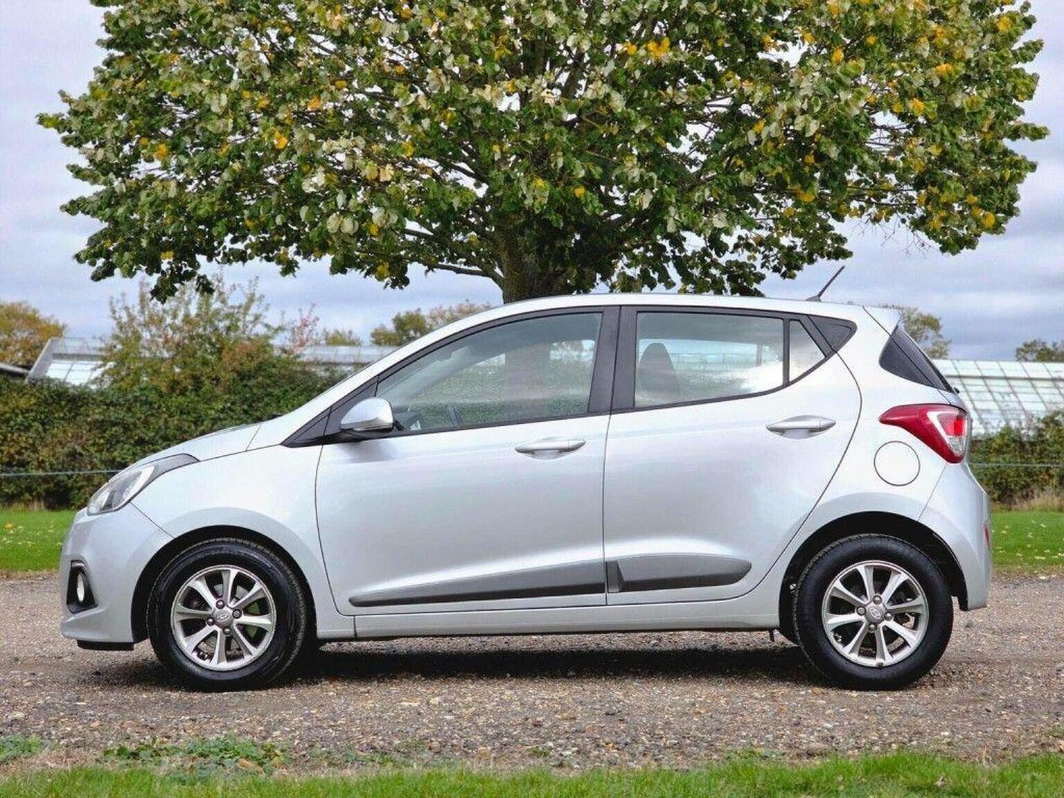 2016 Hyundai i10 image 15