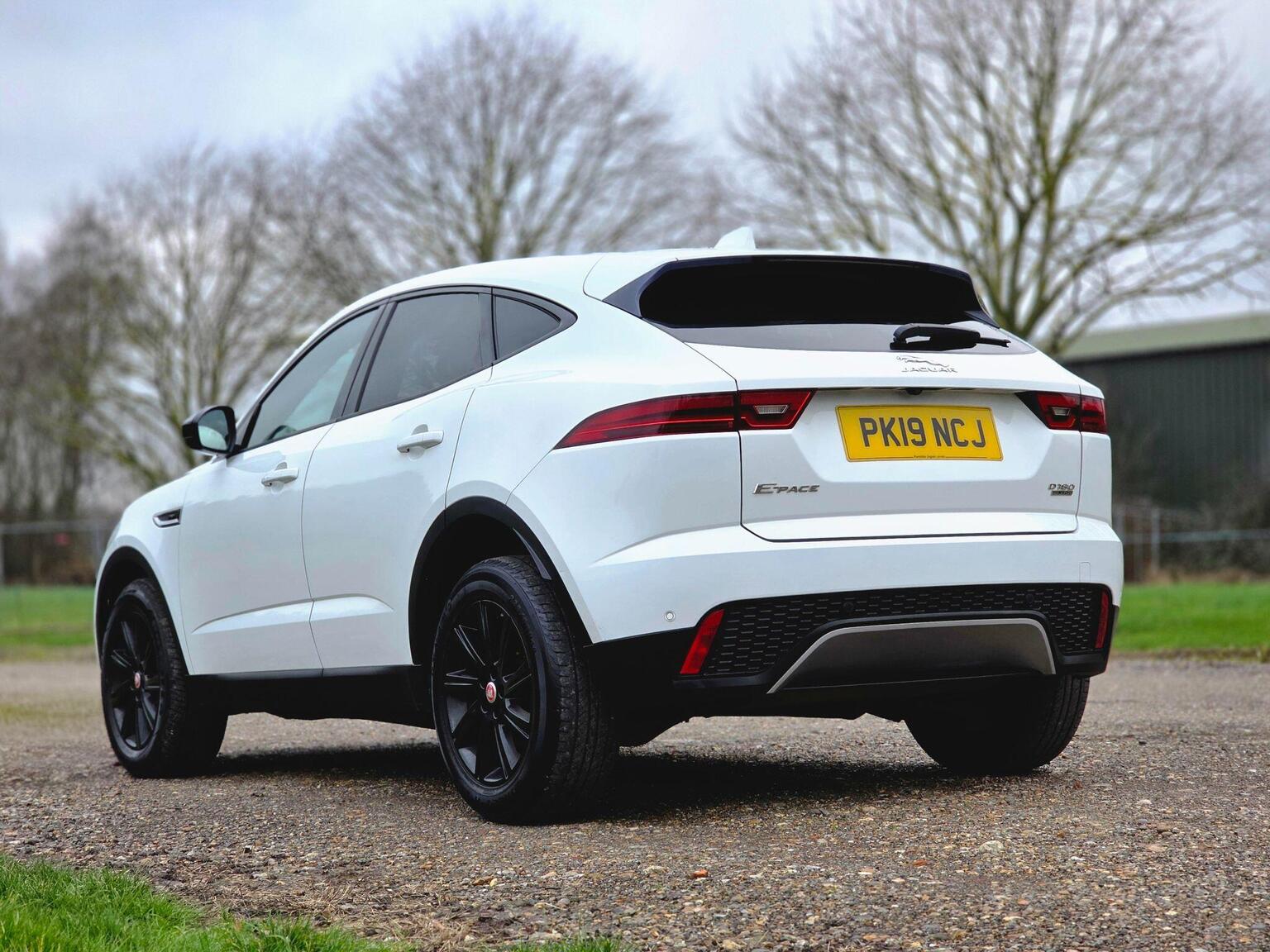 2019 Jaguar E-PACE image 11