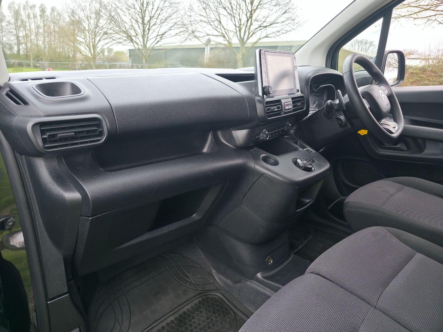 2020 Citroen Berlingo image 26