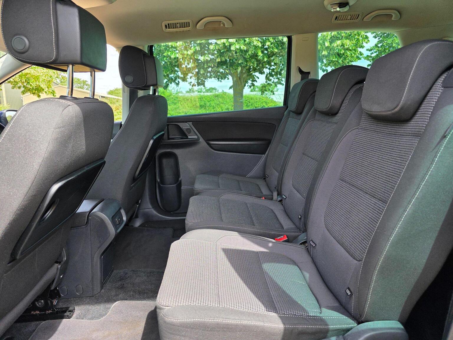 2017 Volkswagen Sharan image 28