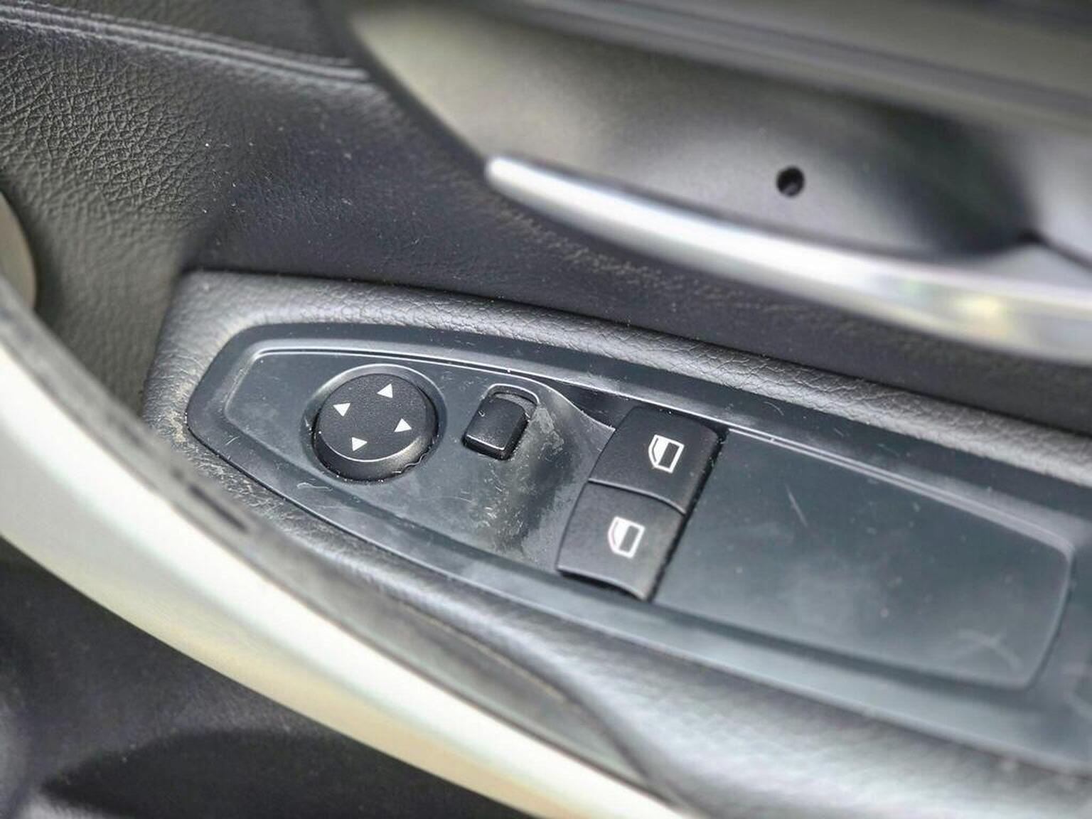 2014 BMW 4 Series image 38
