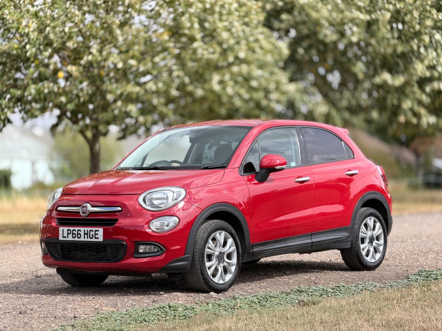 2016 Fiat 500X image 16