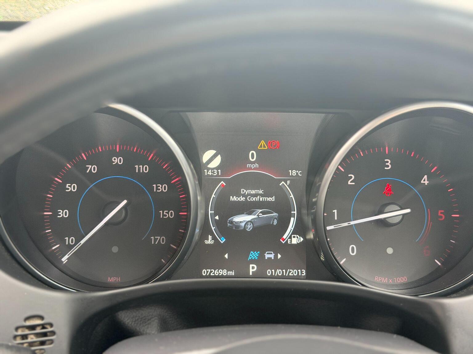 2016 Jaguar XE image 45