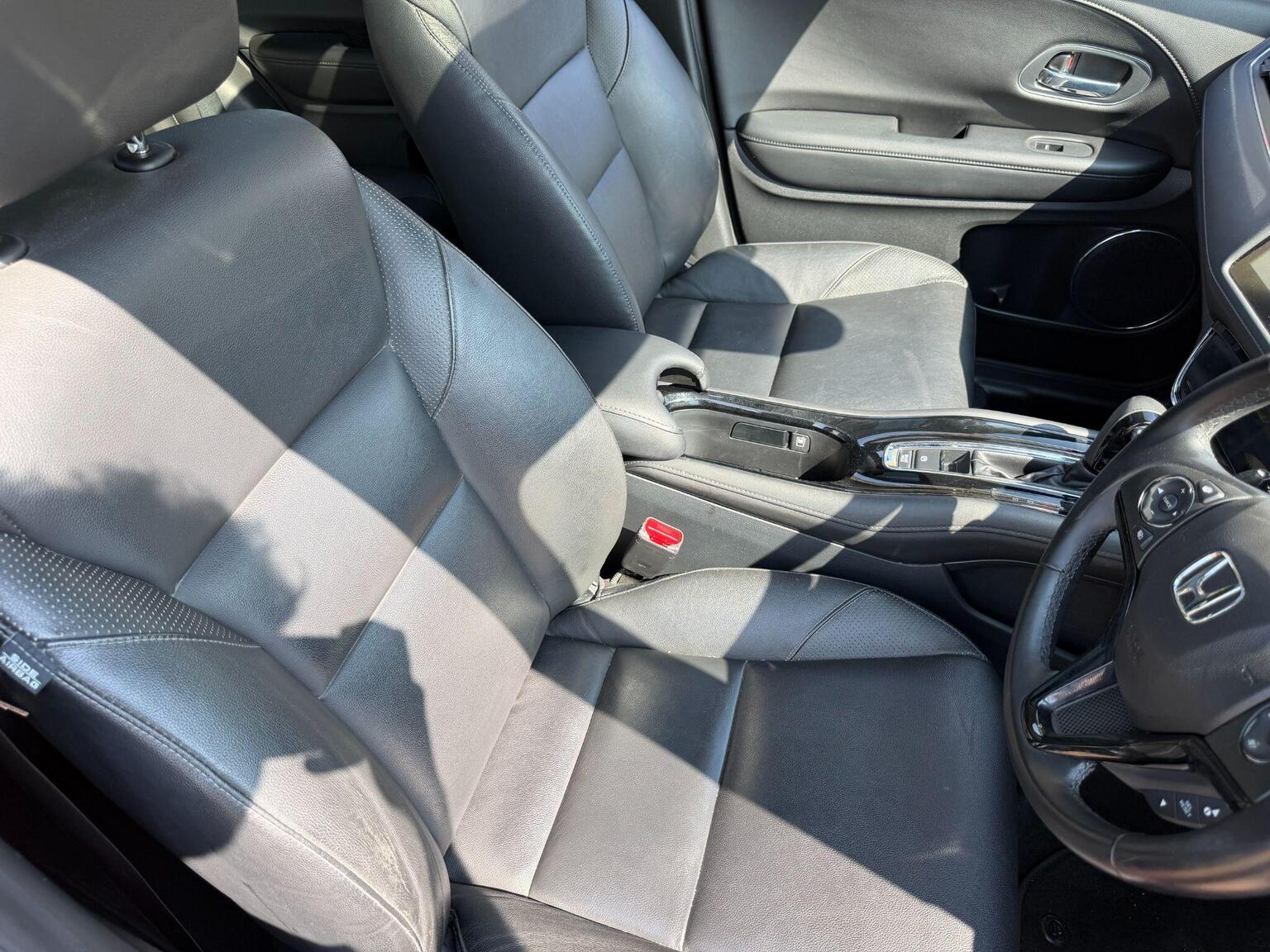 2016 Honda HR-V image 30