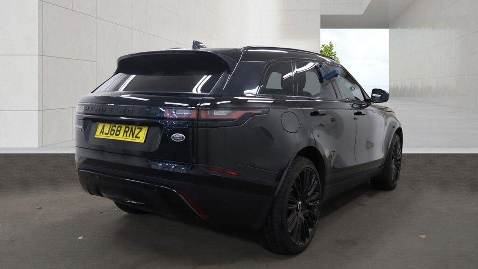 2019 Land Rover Range Rover Velar image 3