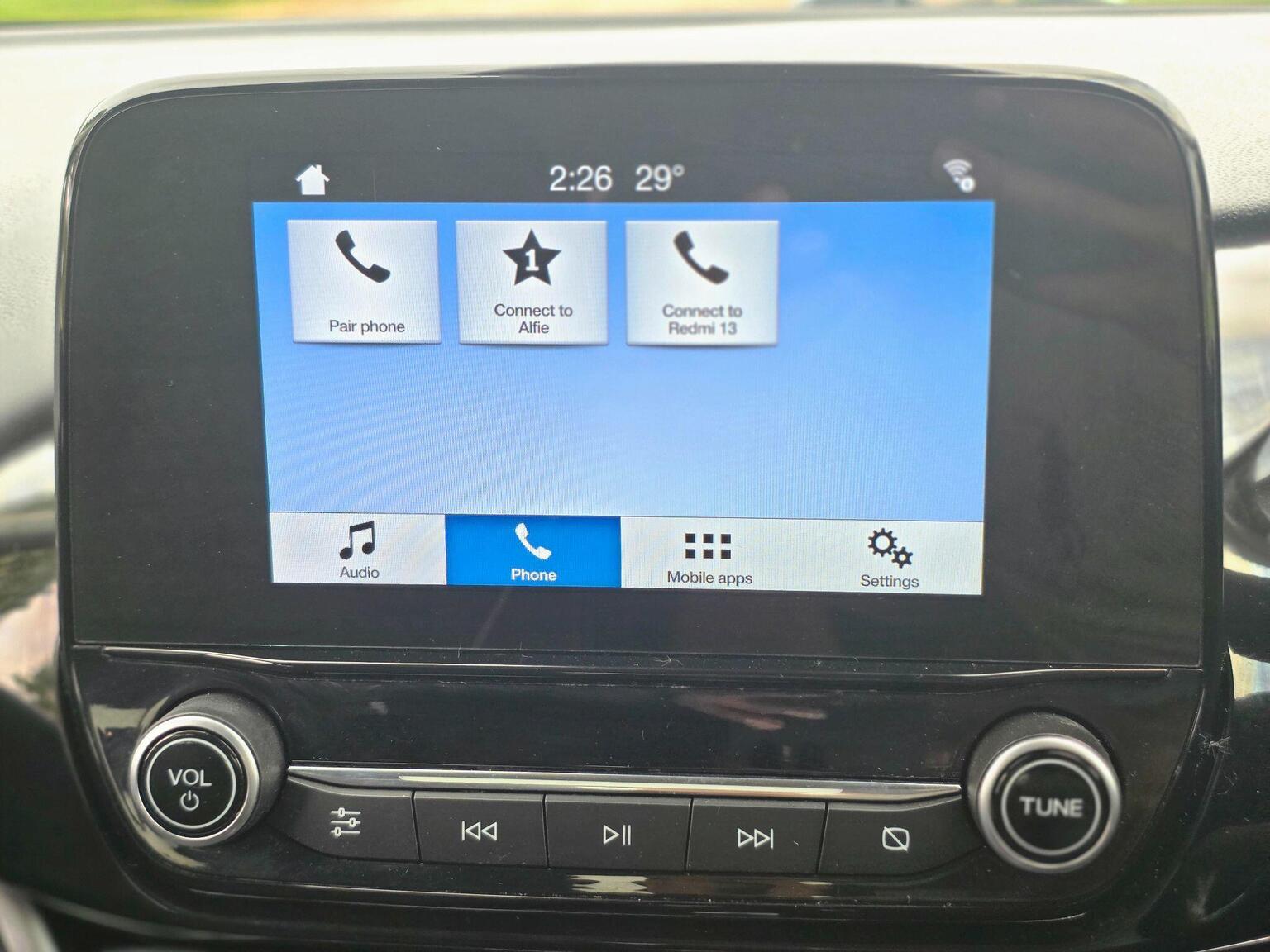 2017 Ford Fiesta image 46