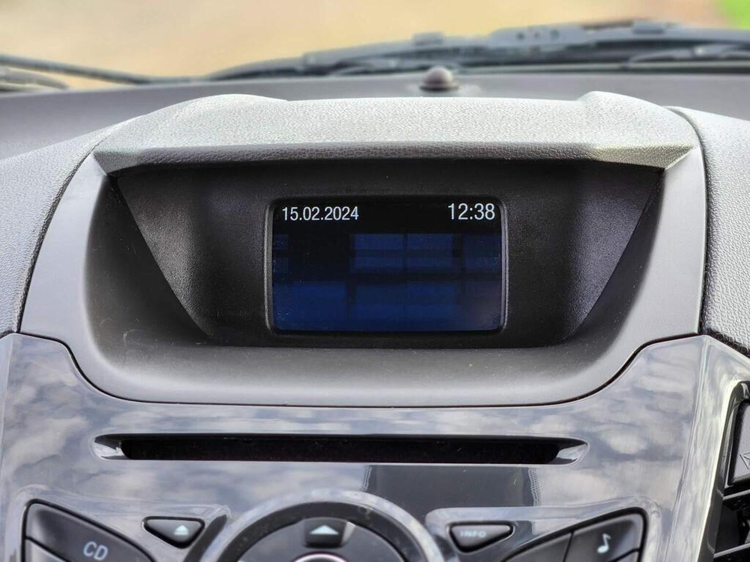 2016 Ford EcoSport image 32