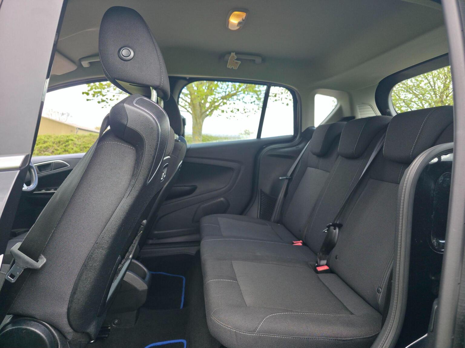 2015 Ford B-Max image 24
