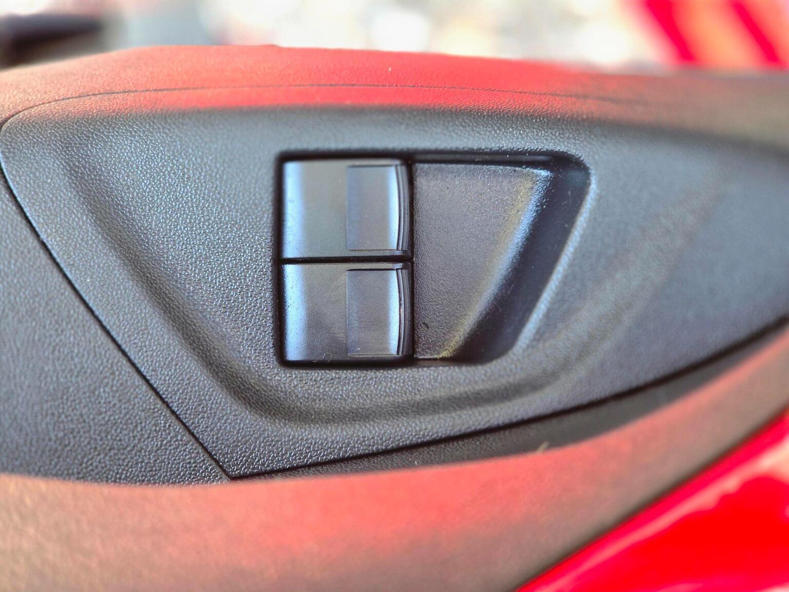 2015 Toyota AYGO image 41