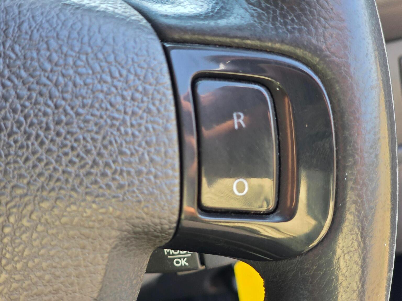 2013 Dacia Sandero Stepway image 37
