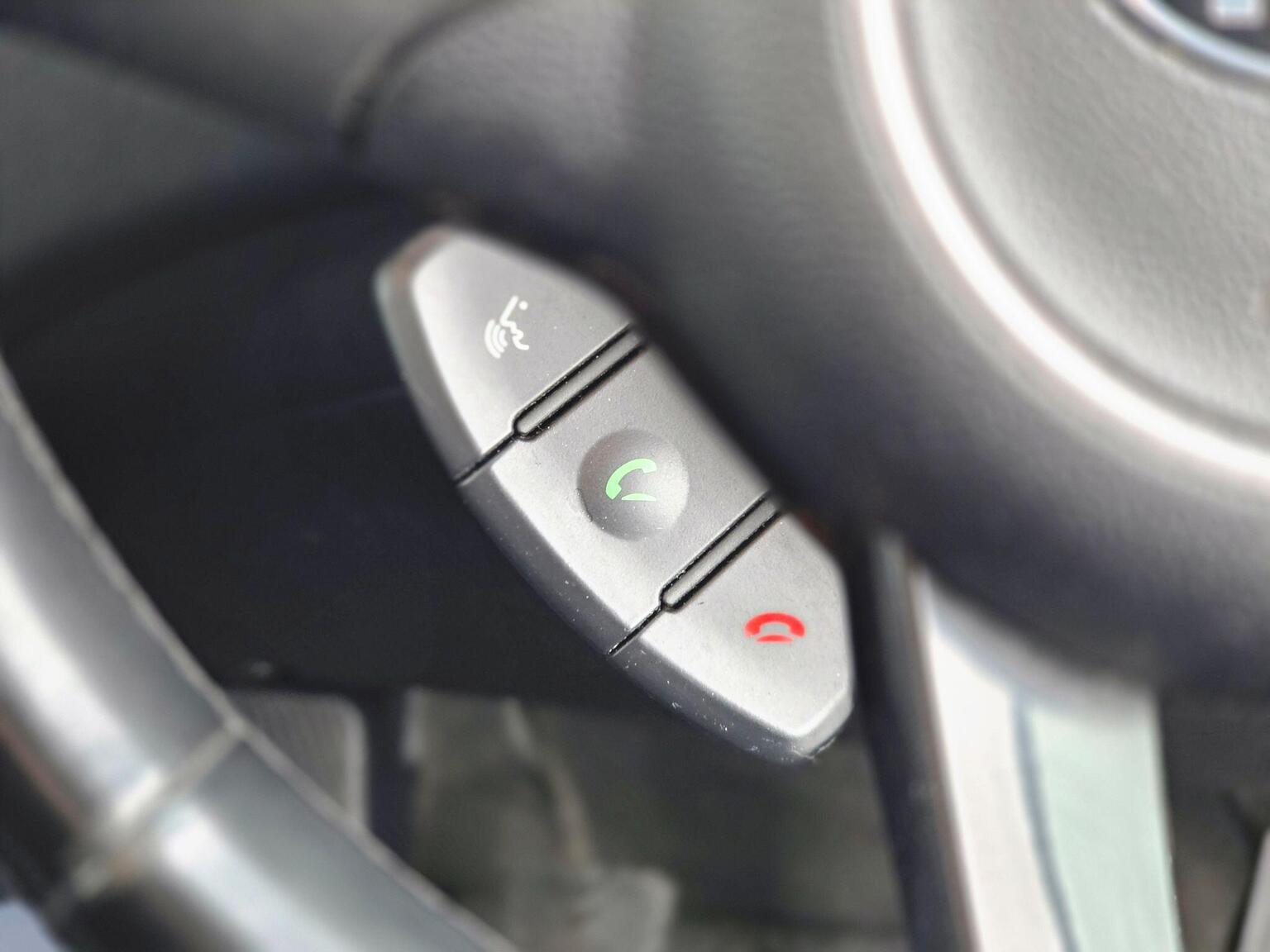 2013 Kia Carens image 40