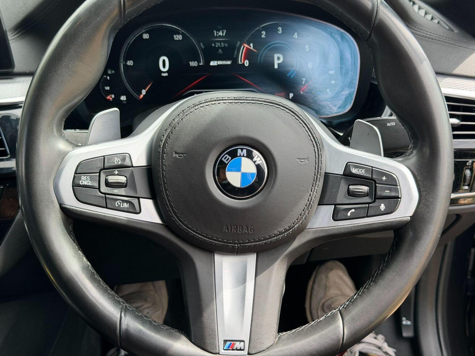 2019 BMW 5 Series image 52
