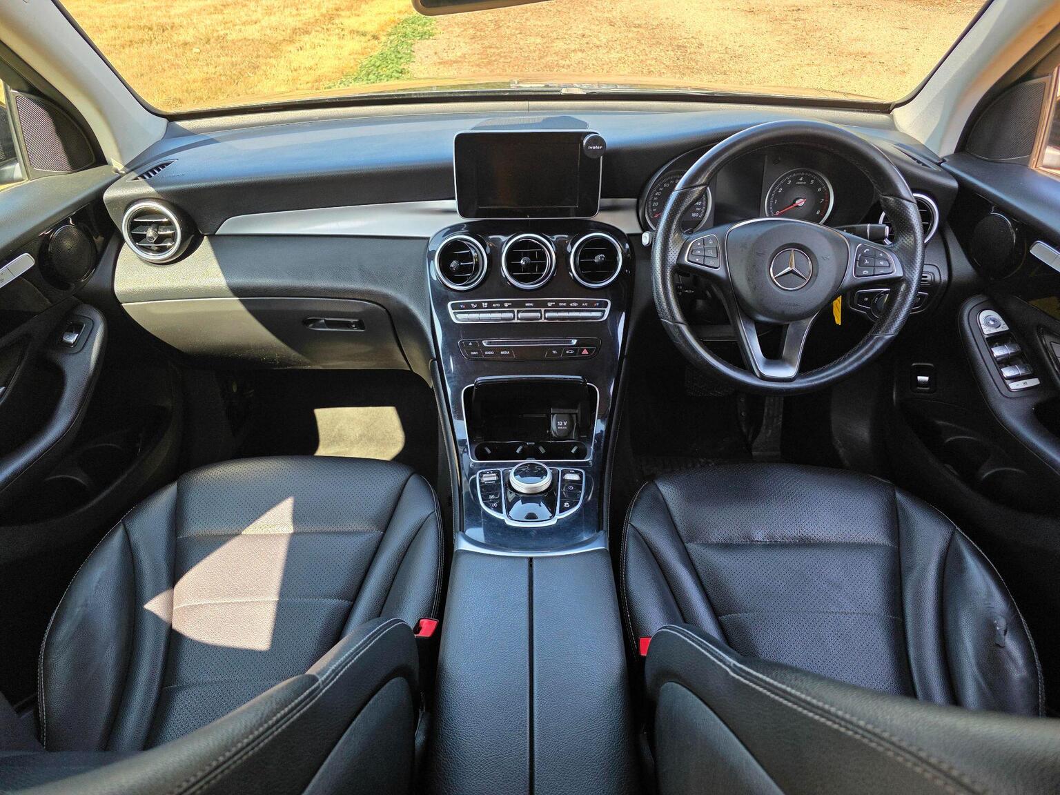 2018 Mercedes-Benz GLC image 31