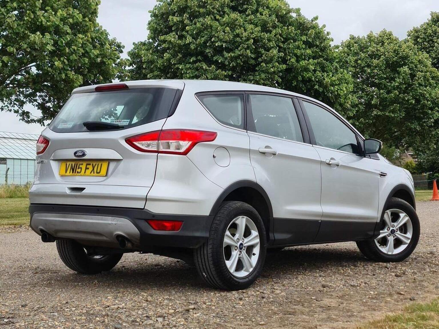 2015 Ford Kuga image 3