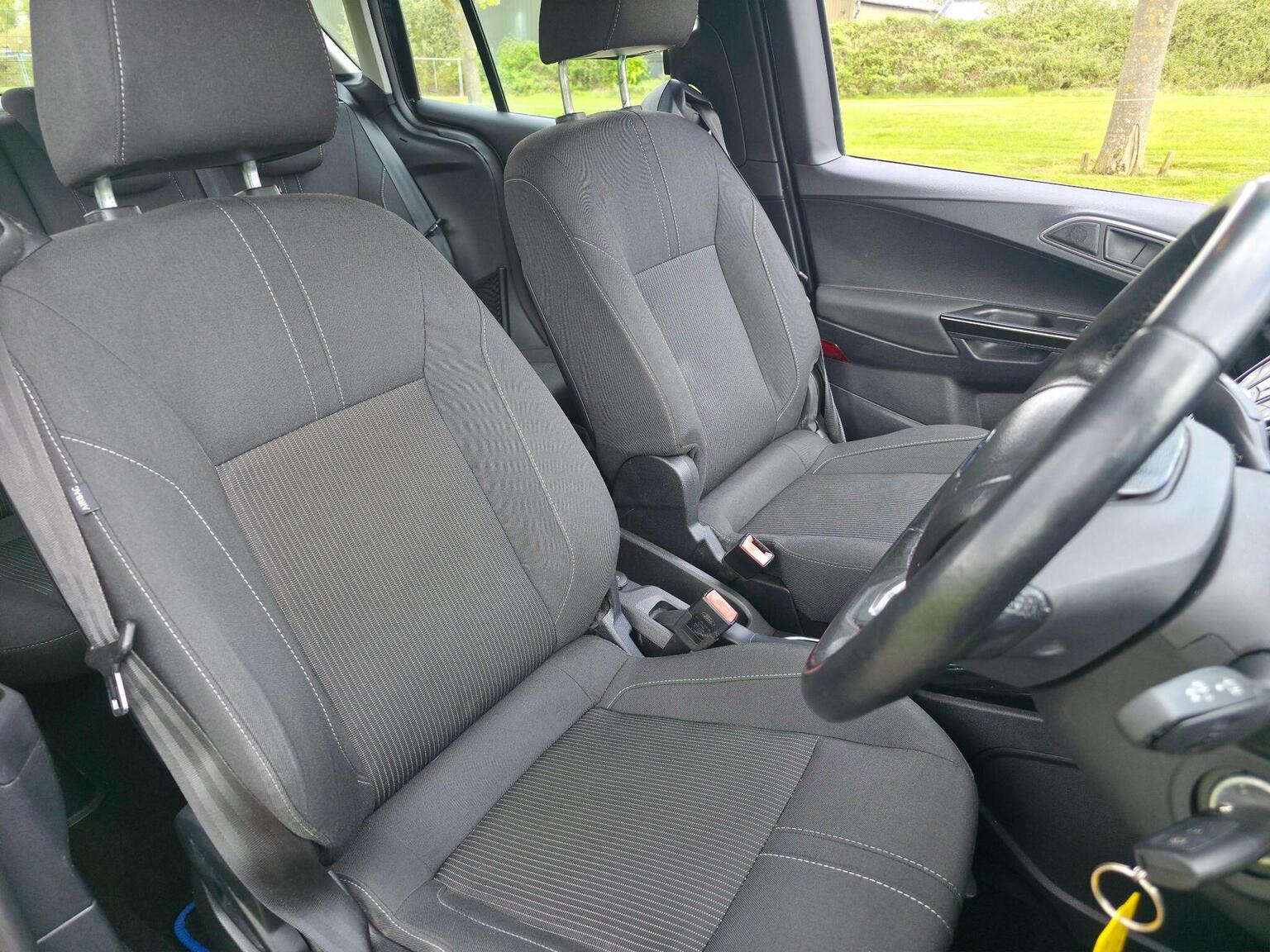 2015 Ford B-Max image 26
