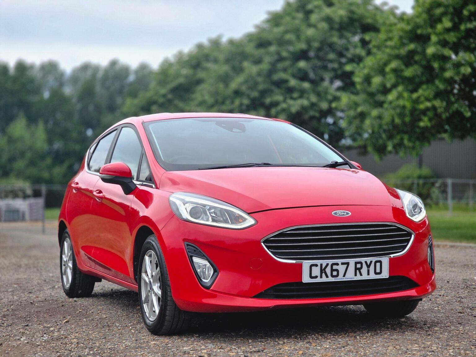 2017 Ford Fiesta image 19