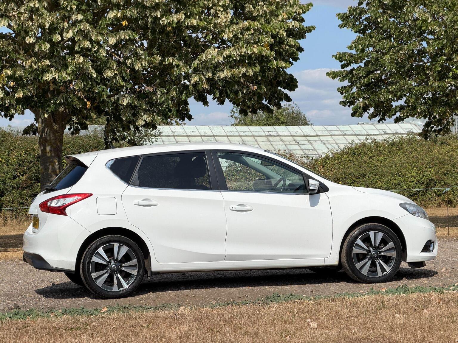 2016 Nissan Pulsar image 4