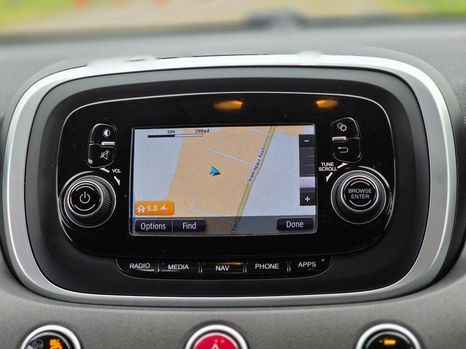 2017 Fiat 500X image 28