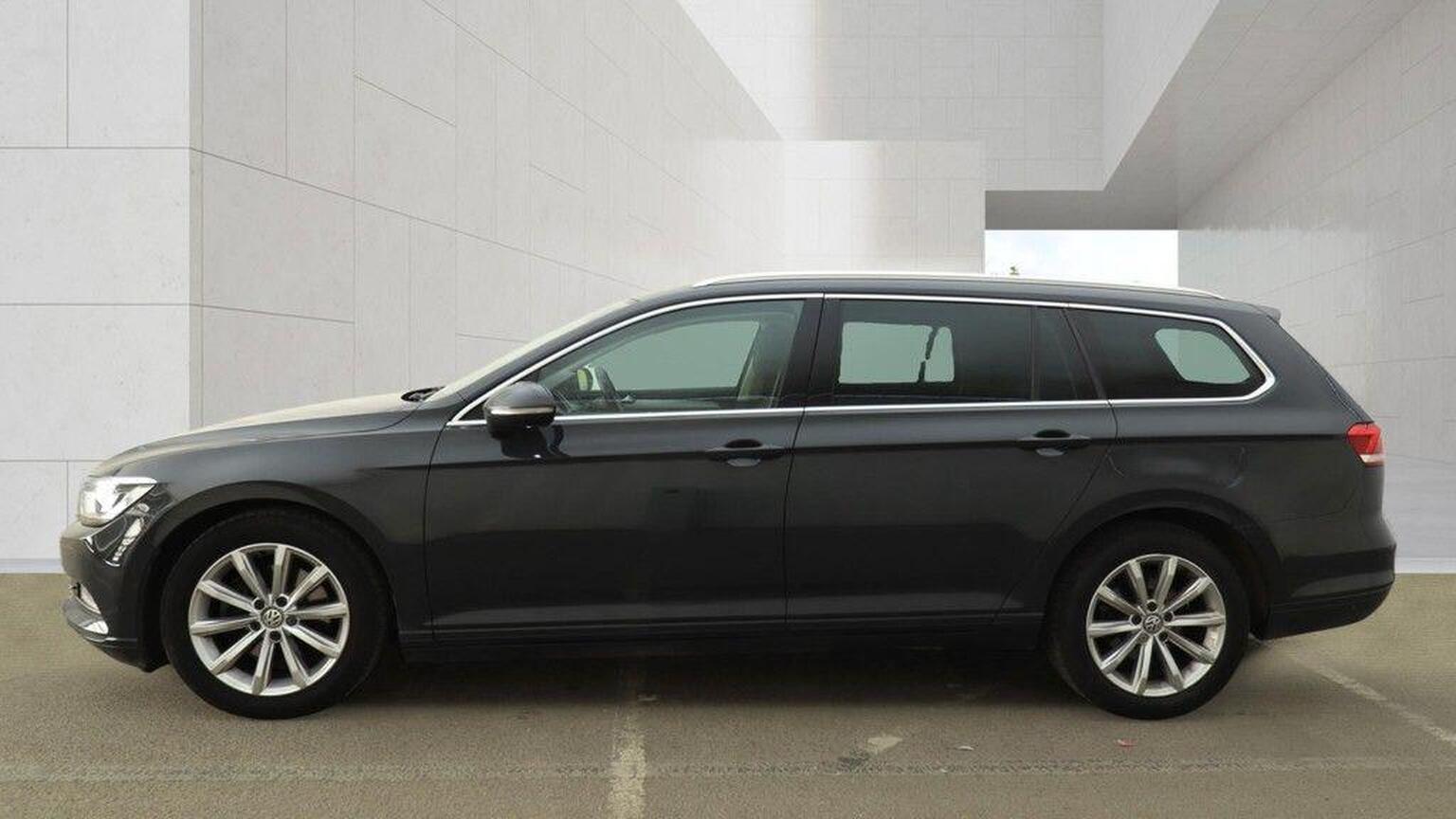 2019 Volkswagen Passat image 7