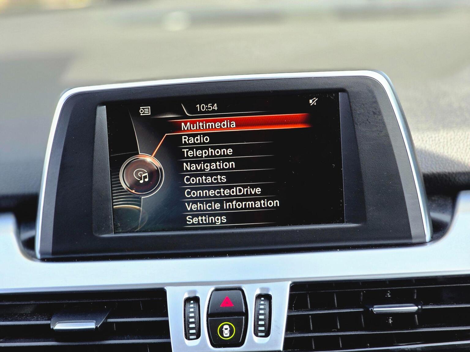 2015 BMW 2 Series Active Tourer image 42