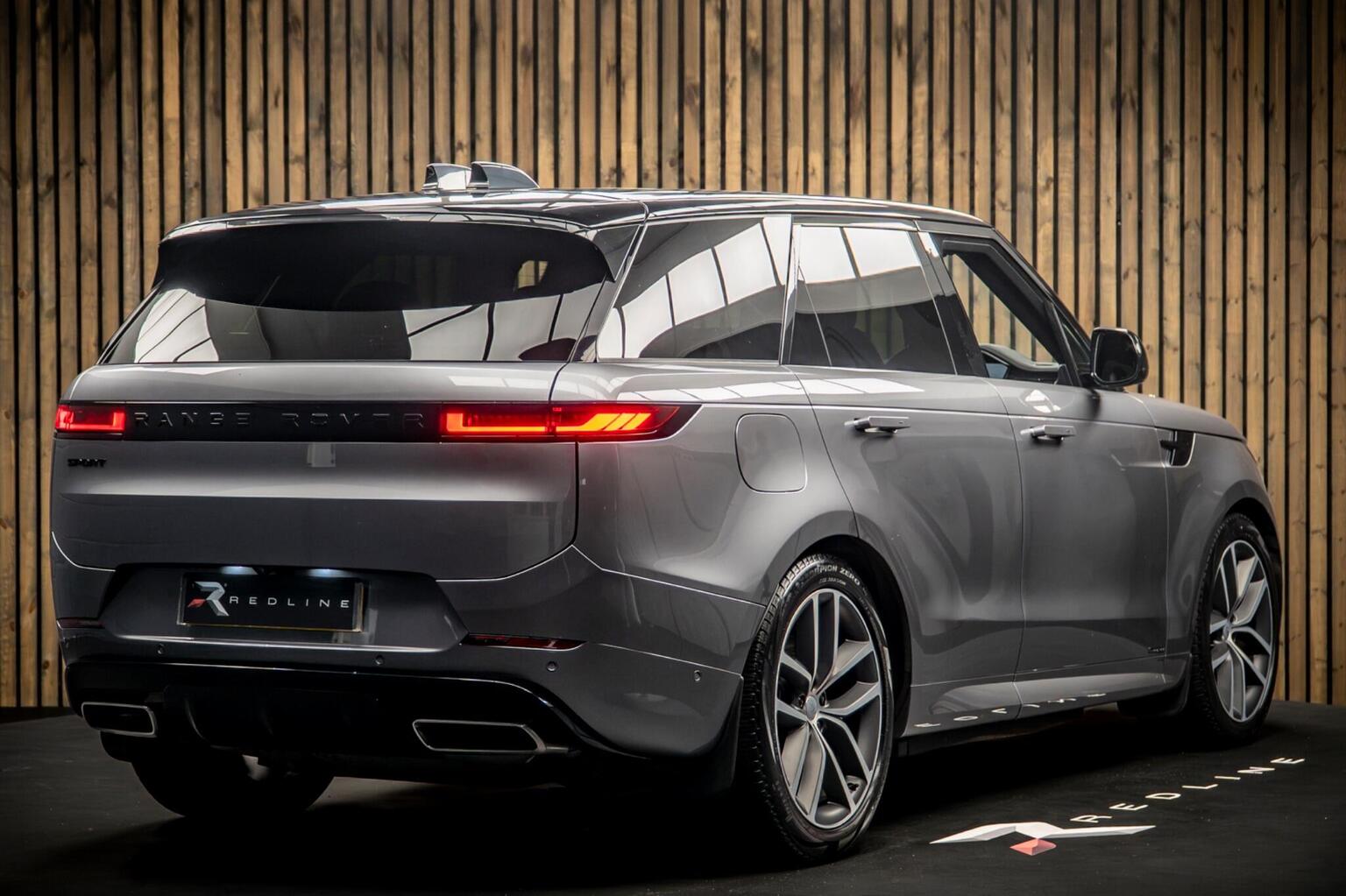 2023 Land Rover Range Rover Sport Autobiography — photograph 4