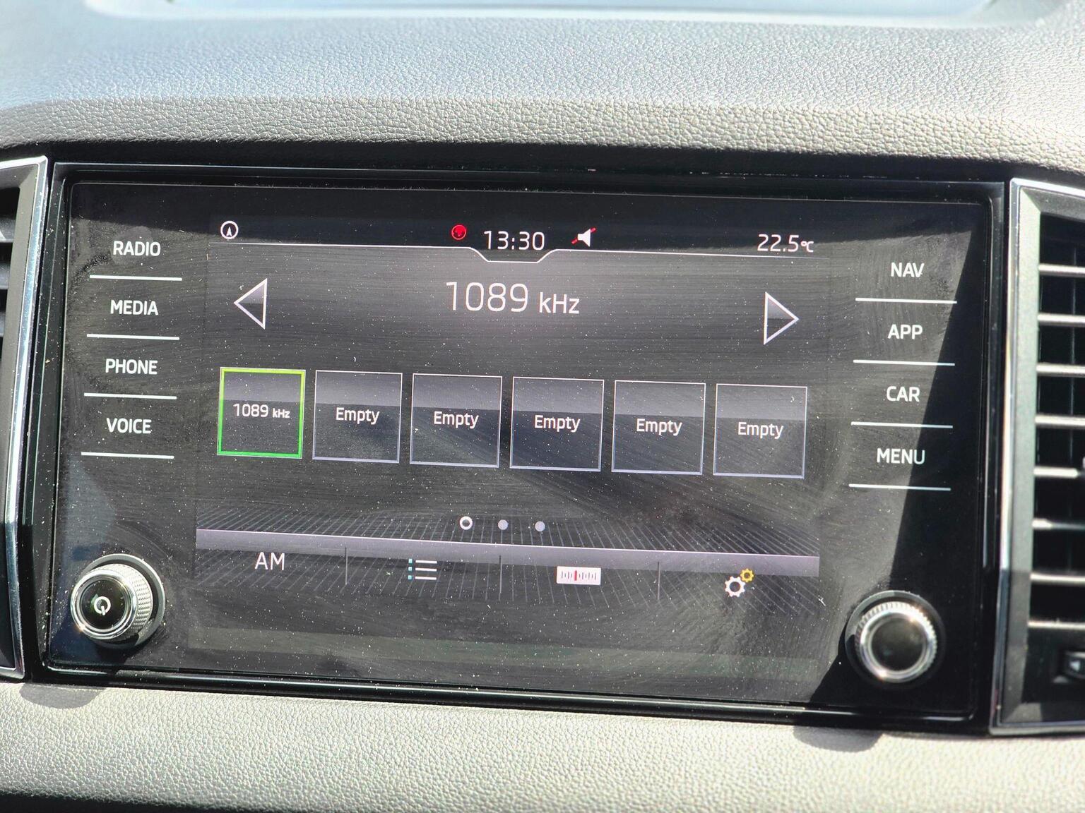 2018 Skoda Karoq image 49