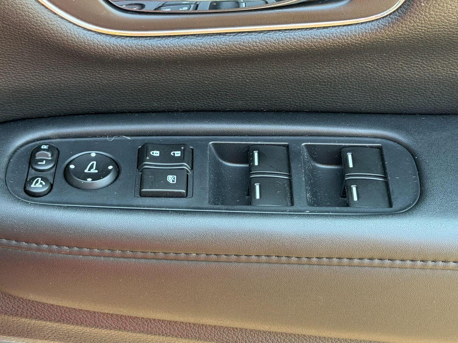 2016 Honda HR-V image 35