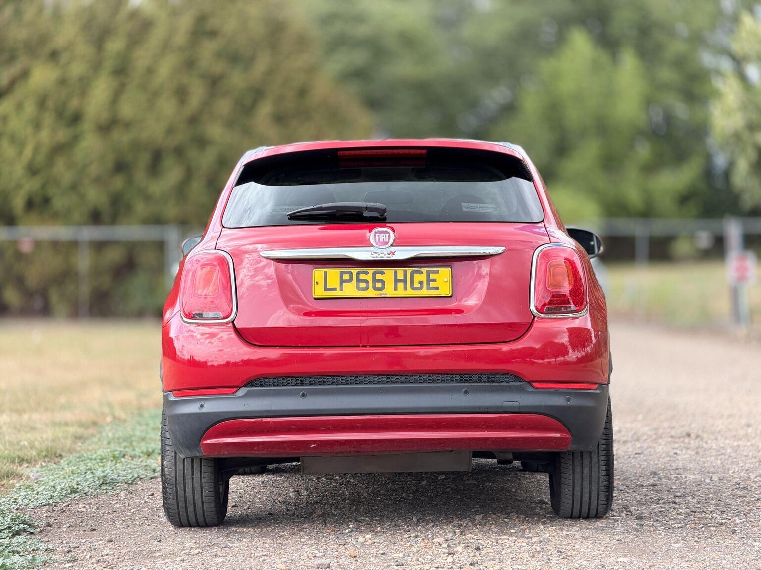 2016 Fiat 500X image 8