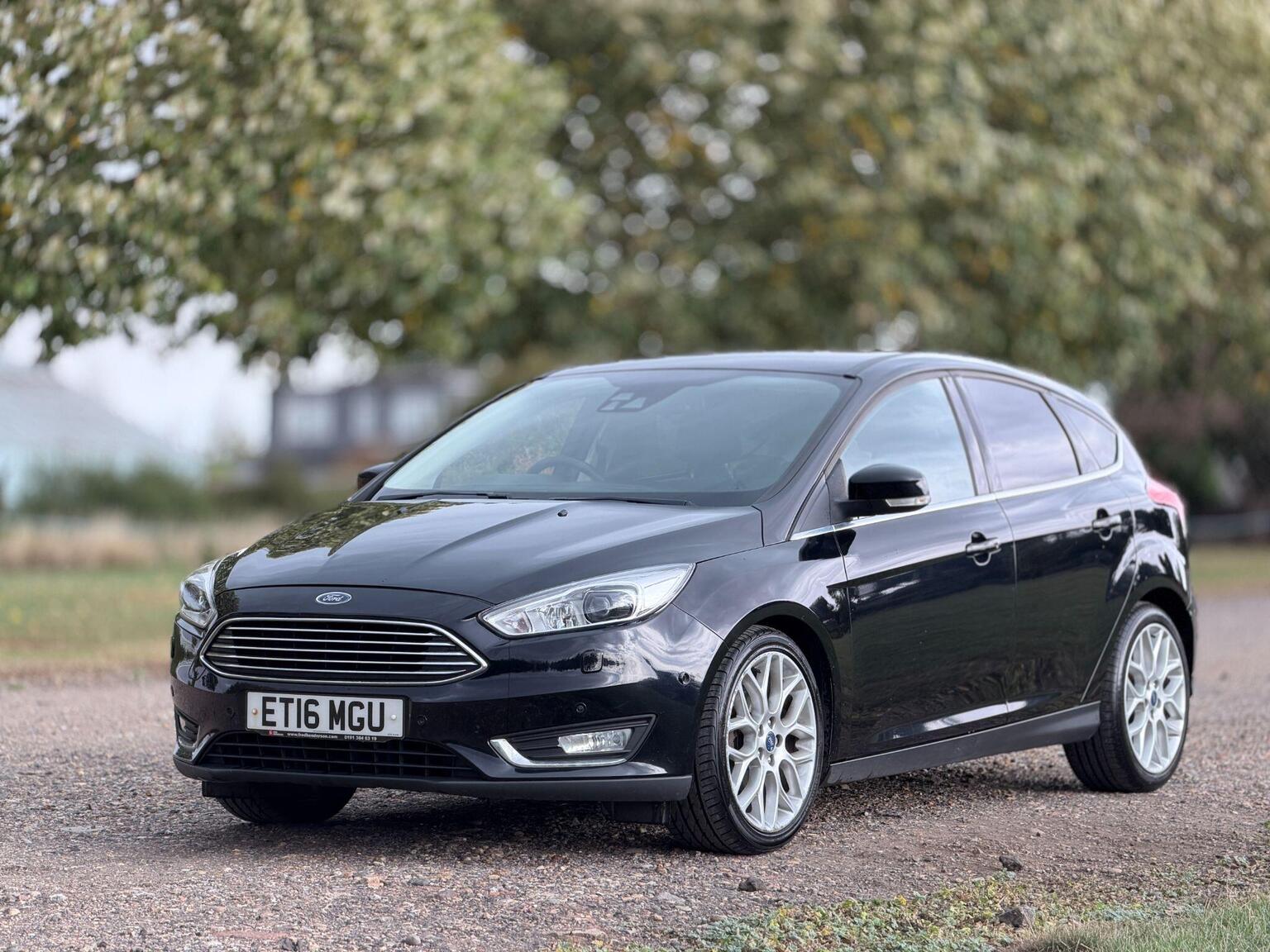 2016 Ford Focus image 18
