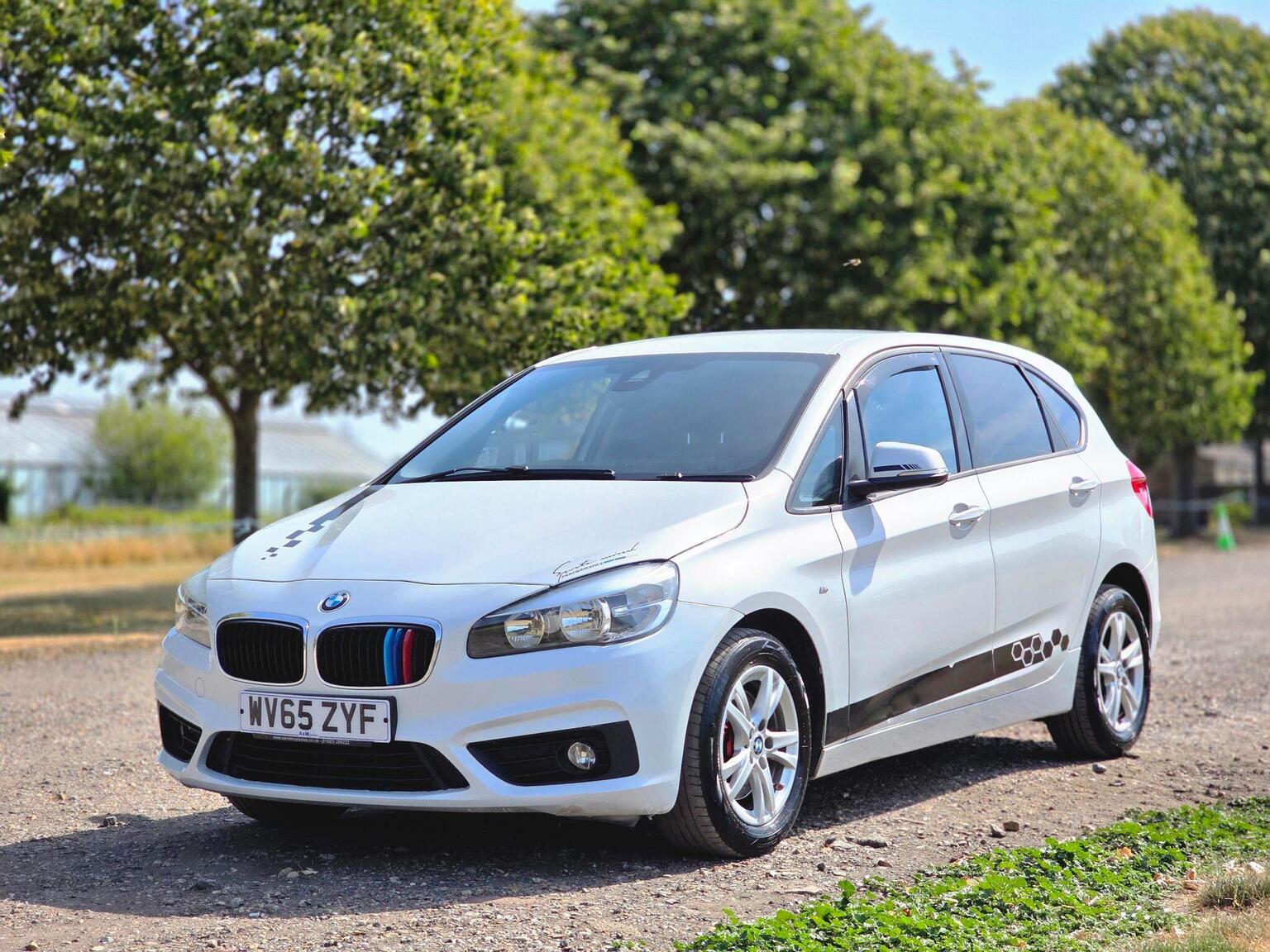 2015 BMW 2 Series Active Tourer image 19