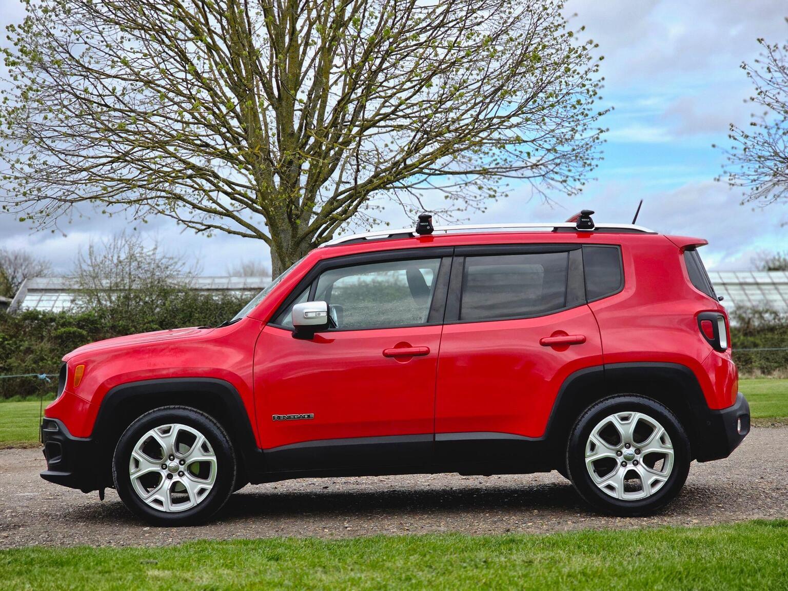 2017 Jeep Renegade image 13