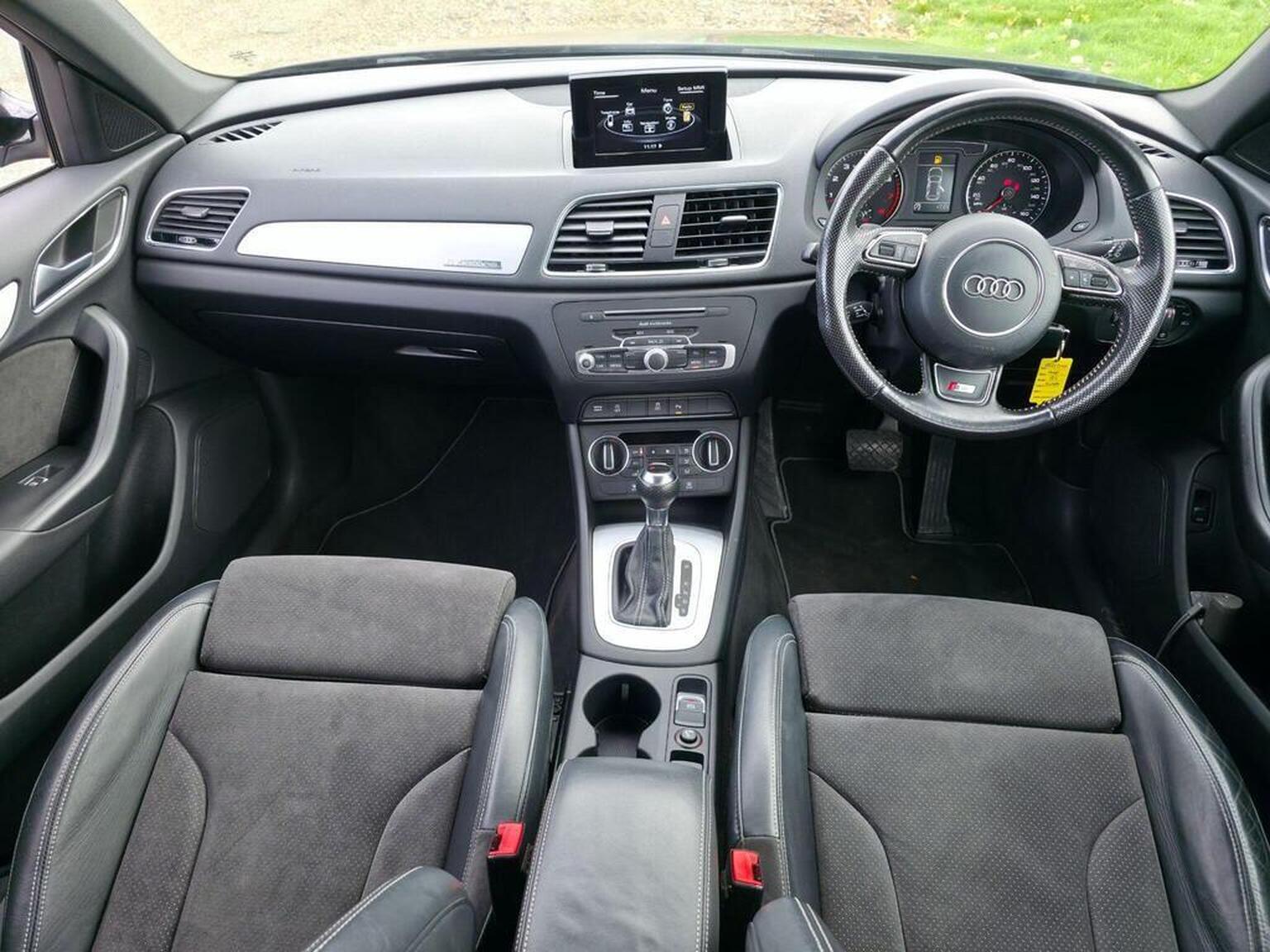 2015 Audi Q3 image 28