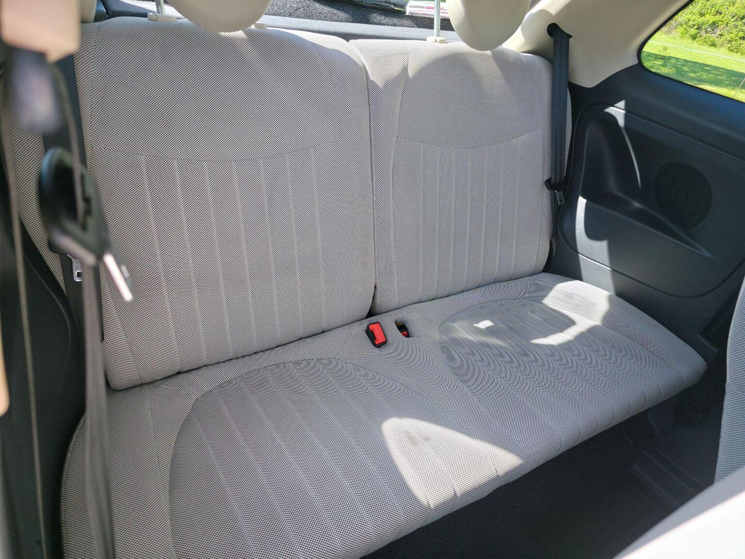 2012 Fiat 500 image 21