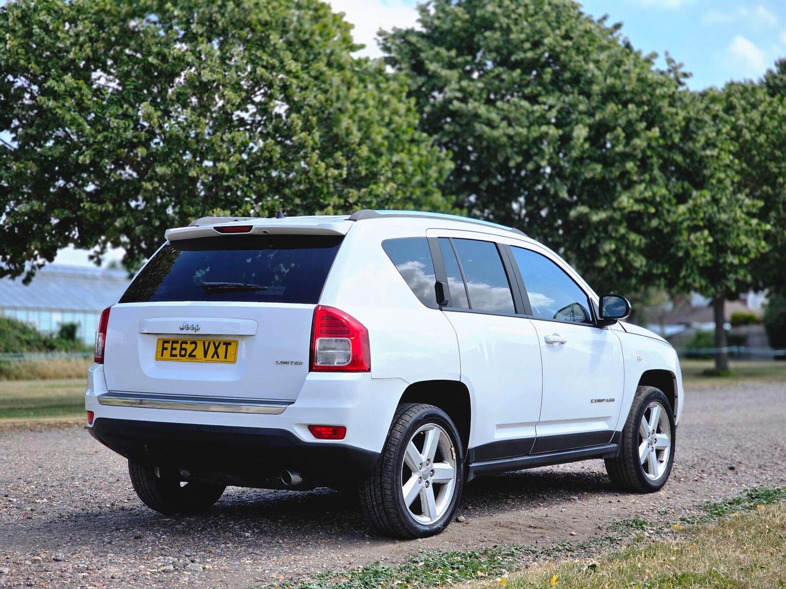 2012 Jeep Compass image 9