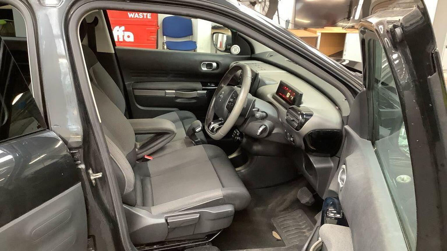 2015 Citroen C4 Cactus image 12
