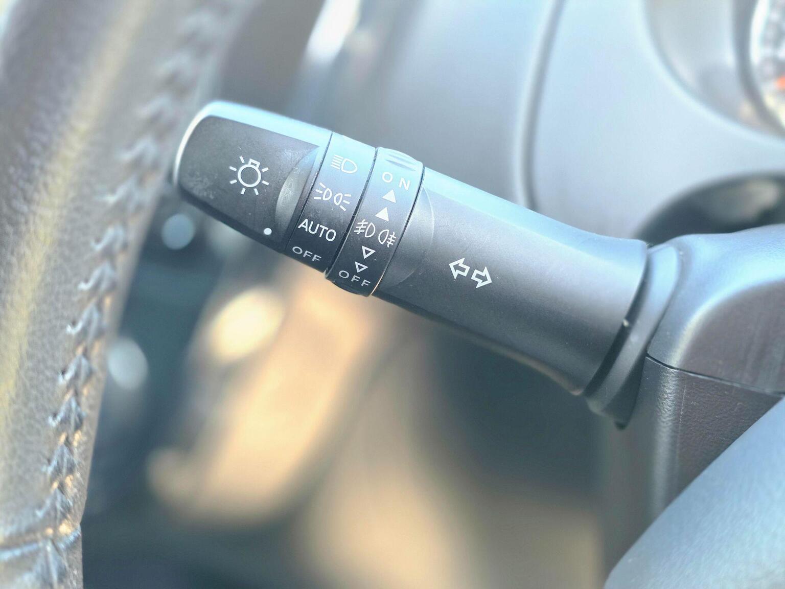 2019 Mitsubishi Mirage image 38