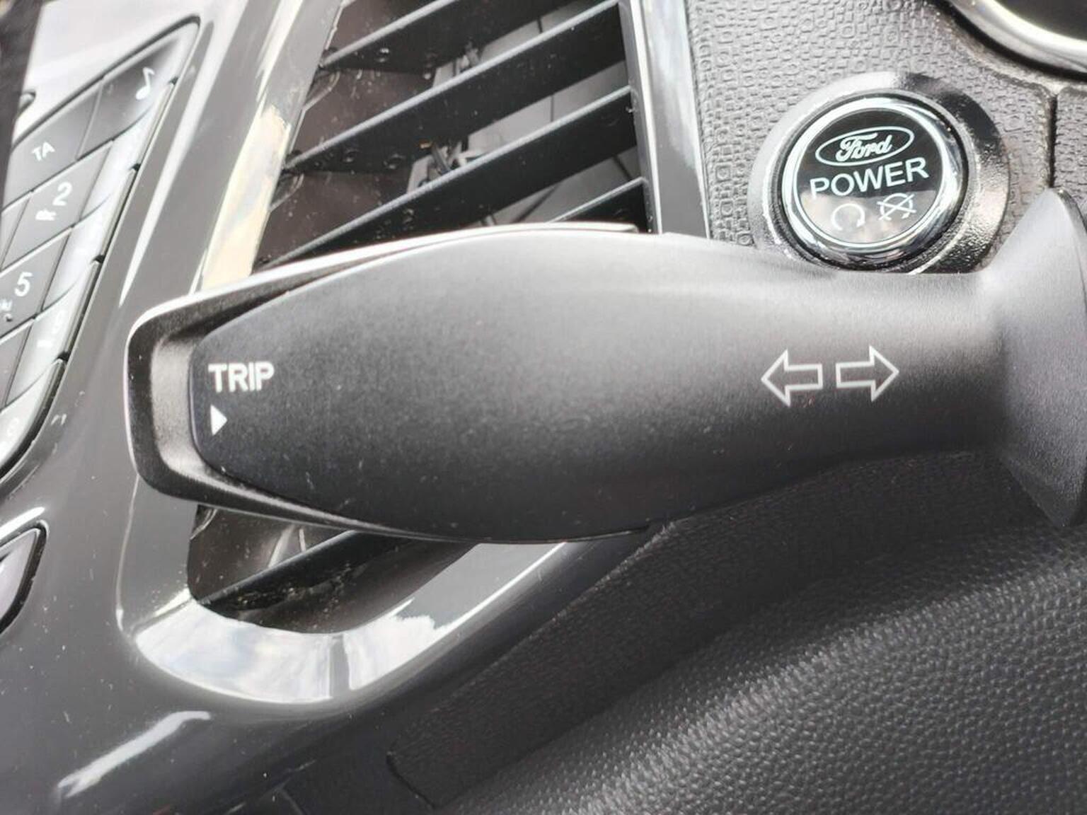 2016 Ford EcoSport image 26