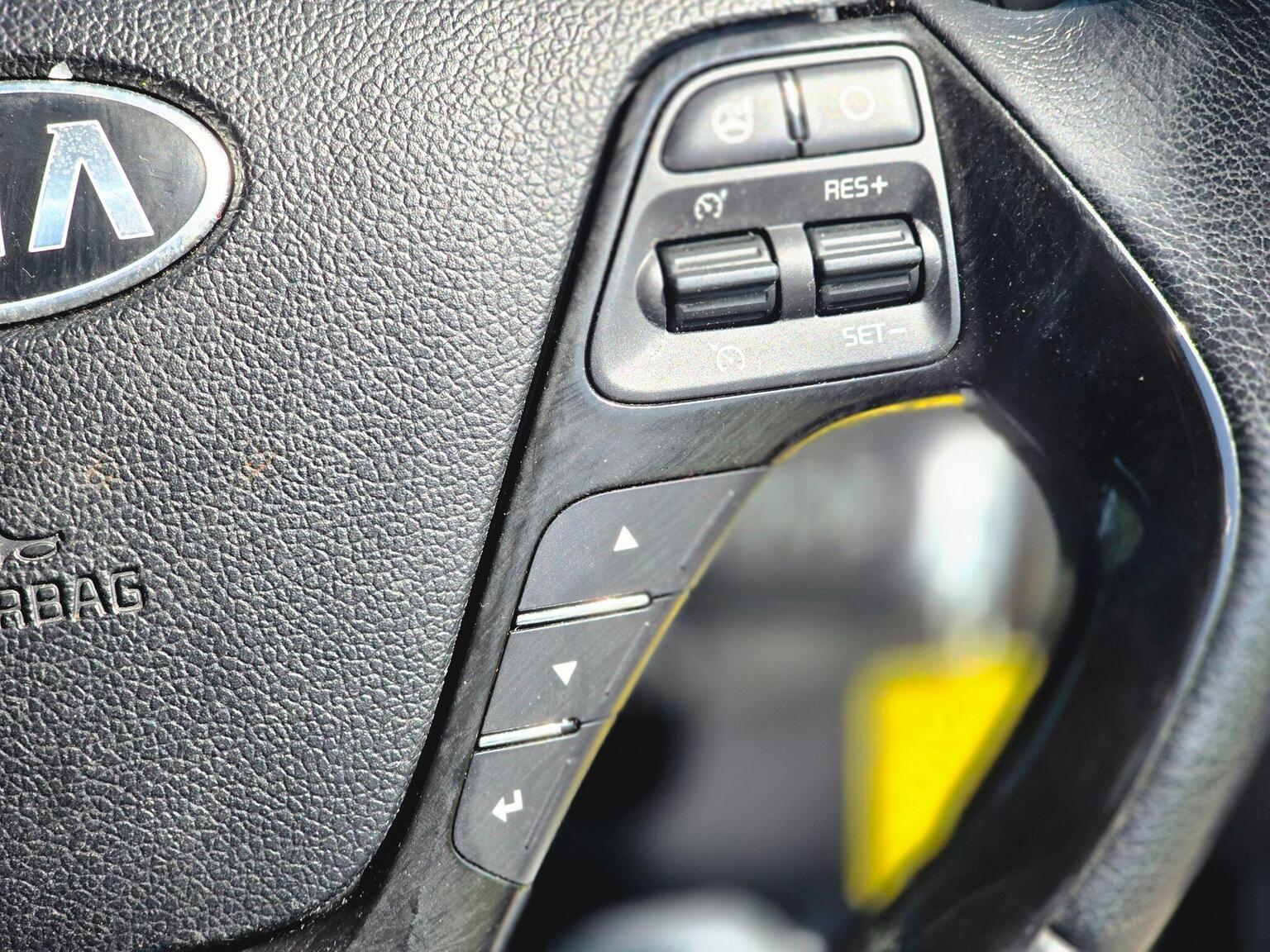 2014 Kia Ceed image 32