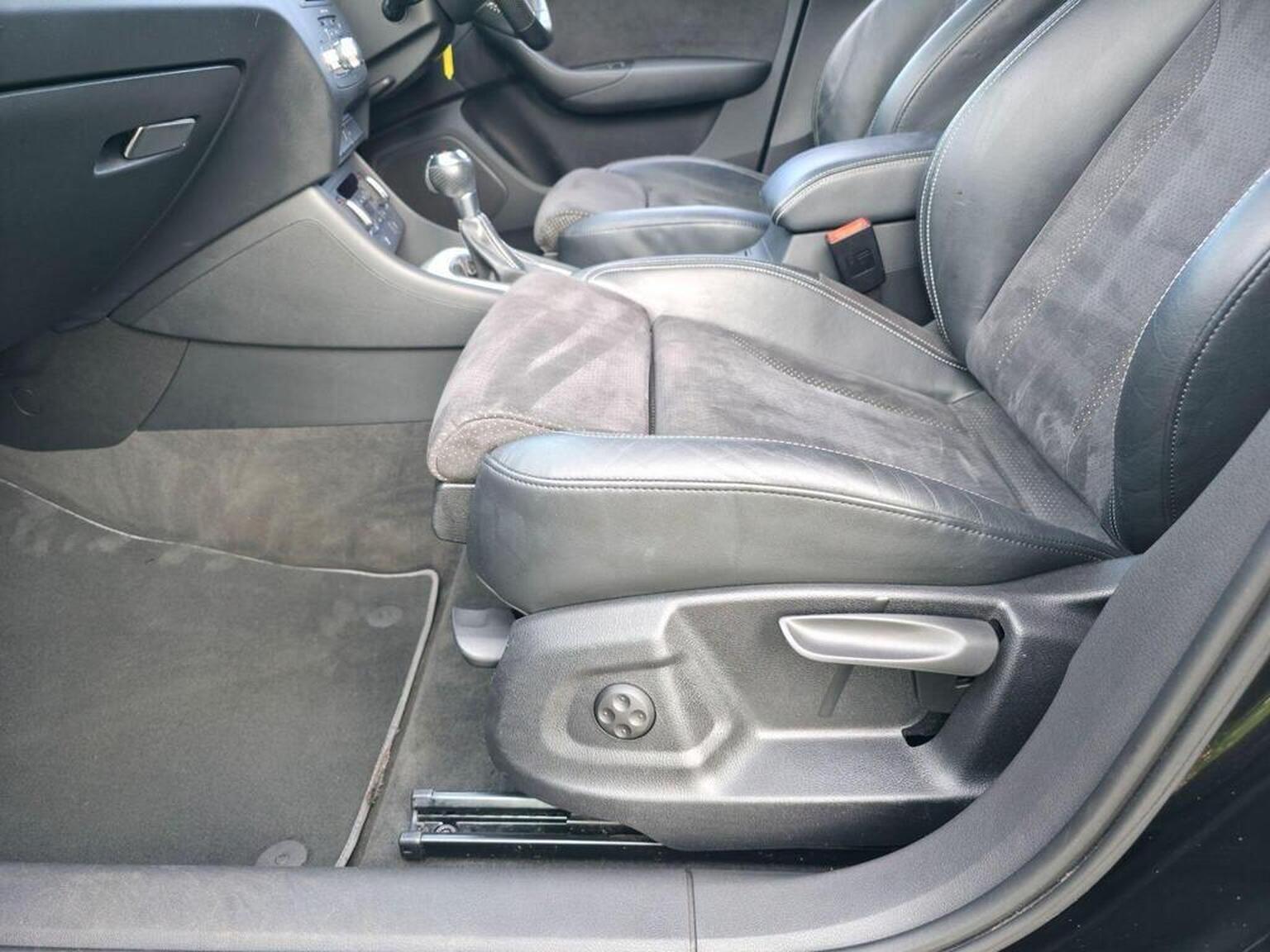 2015 Audi Q3 image 31