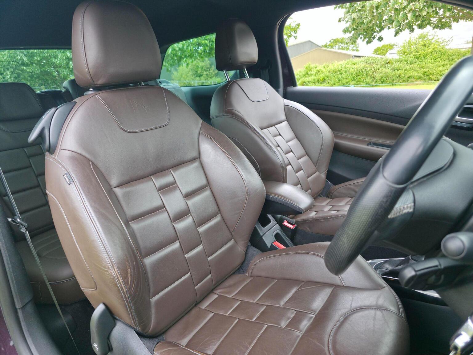 2017 Ds Automobiles DS 3 image 24